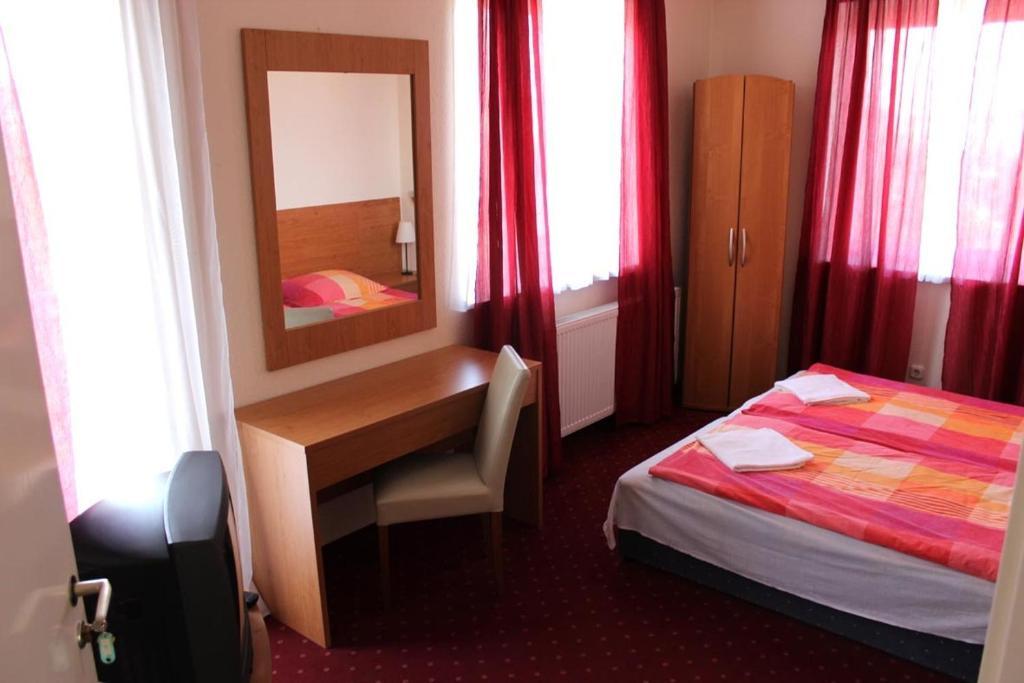 Hotel Menthol Budapest Phòng bức ảnh